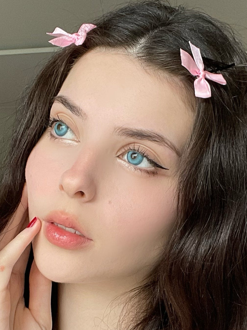 Melisa is wearing charima blue contacts showing vibrant blue eye color