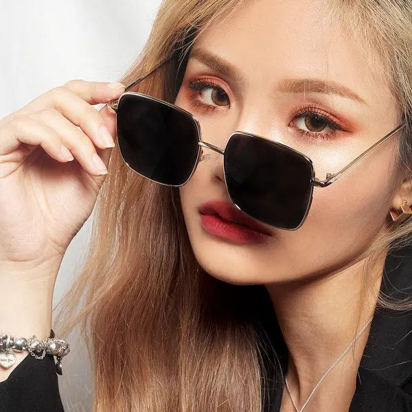 VEU Mojo Sunglasses 0021 60 Black - HoneyColor